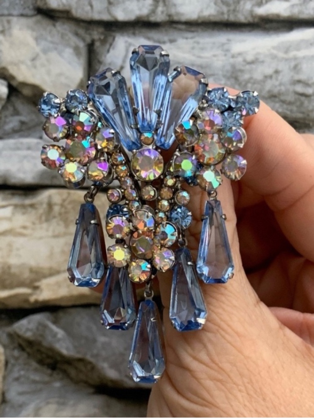 Juliana D&E DeLizza Elster Blue Florette Pentagon Brooch Earring Demi Parure Set - Picture 5 of 12